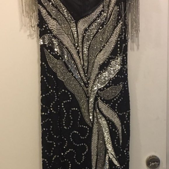 Black Dress With Silver Sequins - Picture 5 of 6